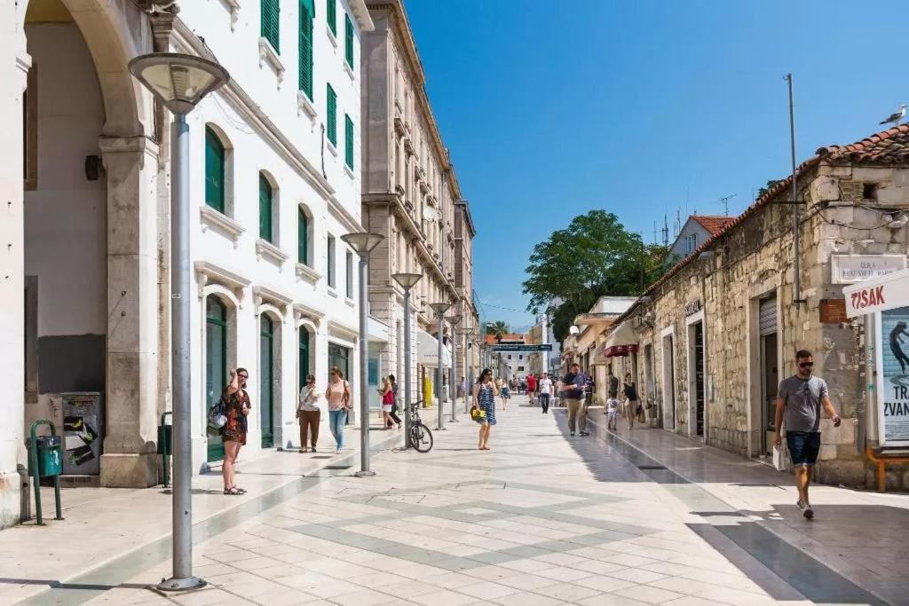 Zana Luxury Center Leilighet *