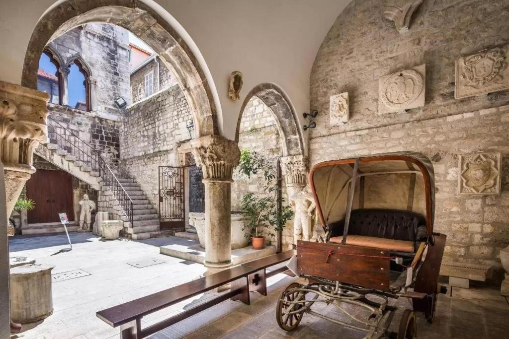 Apartment Zana Luxury Center Split